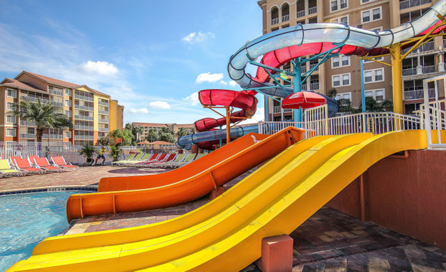 Parque acuático Ship Wreck Island | Nuestro resort de parque acuático en Kissimmee cerca de Disney World