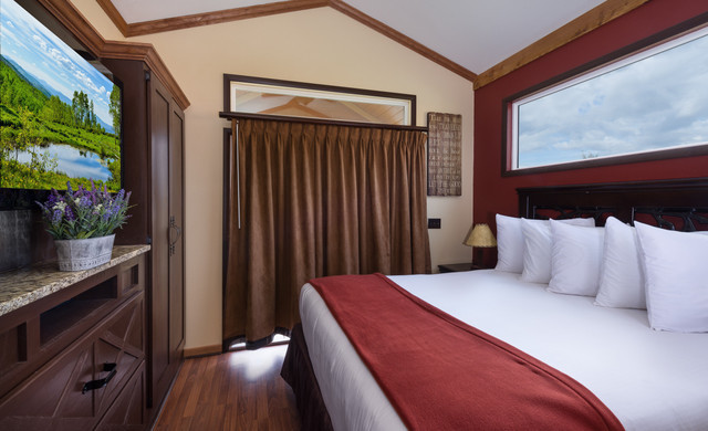 Room in Cabin with King Bed | Westgate River Ranch Resort Accommodations