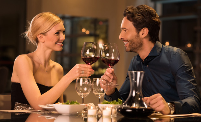 Free Things To Do In Park City Utah | Couple Skiing Near Westgate Hotel In Park City