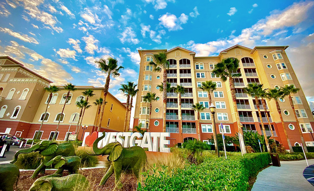 Westgate Signage Exterior  - Shipwreck Island Water Park