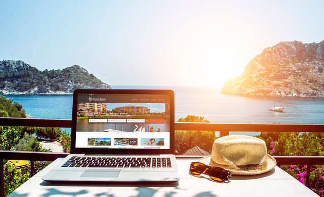 Relaxing Laptop Work on Vacation - Westgate VOA