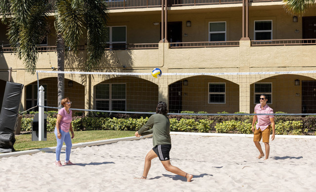 Familia en la piscina cerca de Disney World en Orlando - Westgate Blue Tree Resort