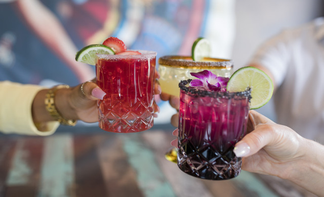 Westgate Vacation Villas - Drinks at Los Amigos 