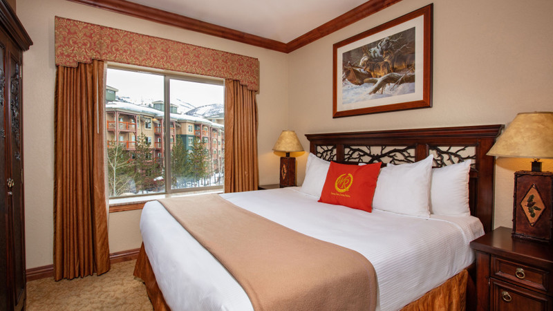 Accommodation Option -luxury-suite