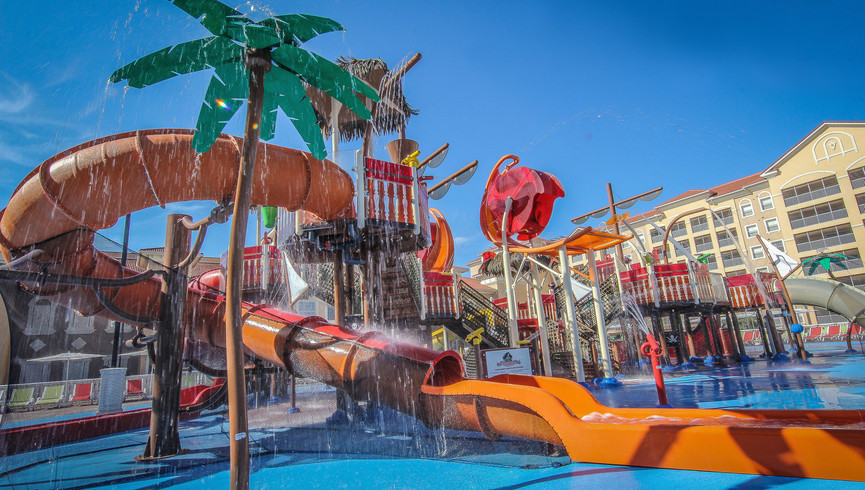 Waterslide at an Orlando water park hotel | Water park resorts in Florida - Ship Wreck Island Water Park | Westgate Villas Resort & Spa