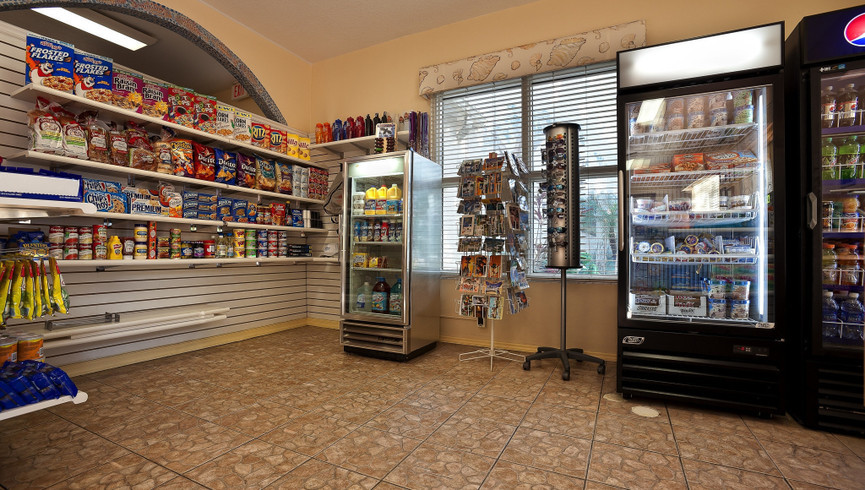 Food & Beverage at Westgate Leisure Resort | Convenience Store at Resort