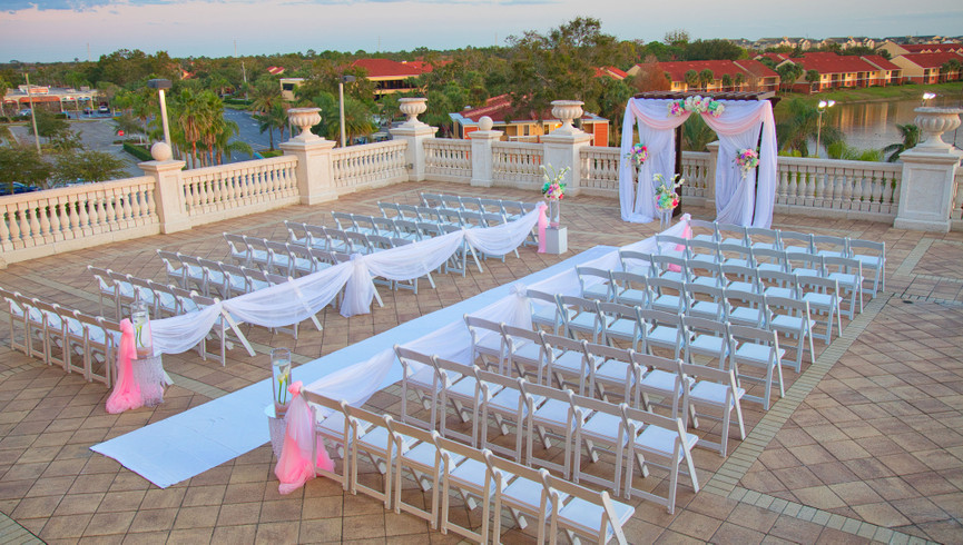 Balcony Event Venue With Lake View for Weddings - Groups and Events at Westgate Town Center