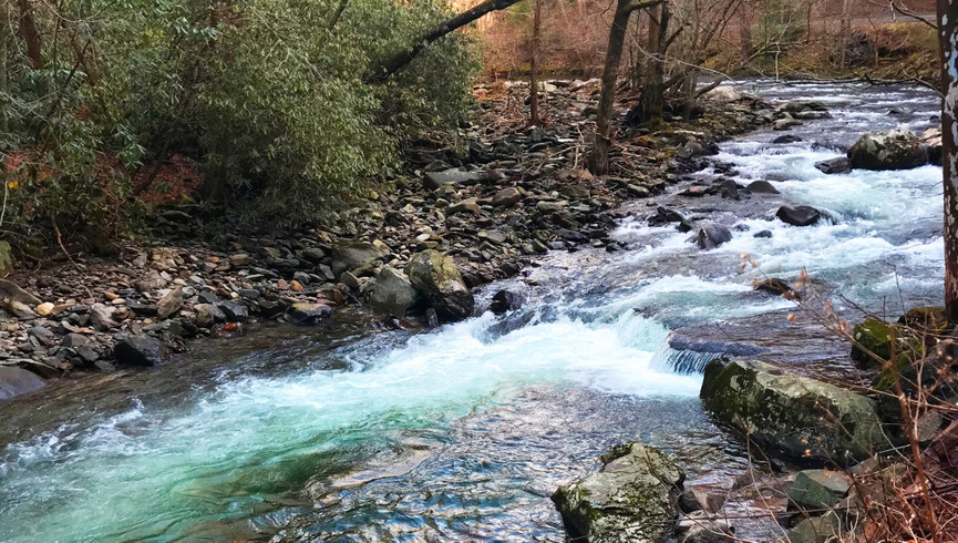Río Terraza Agua Que Fluye Rocas