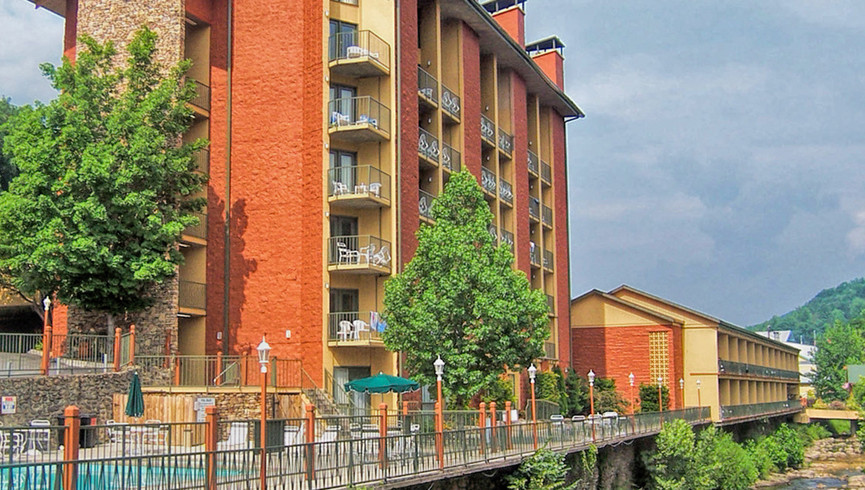 Ofertas de descuento para veteranos militares - River Terrace Resort & Convention Center