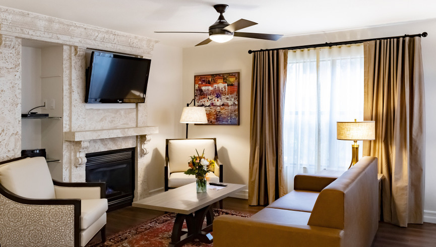 Flamingo Bay Resort | Living Room