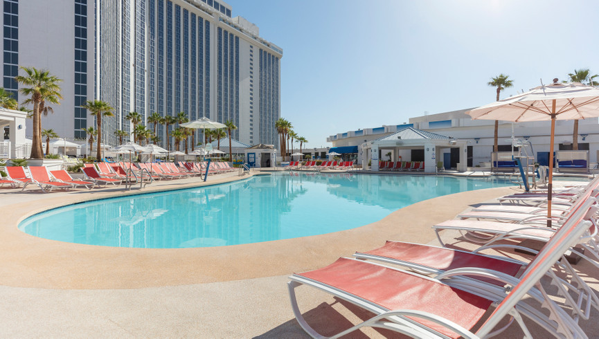 Las Vegas Westgate Resort | Pool Deck