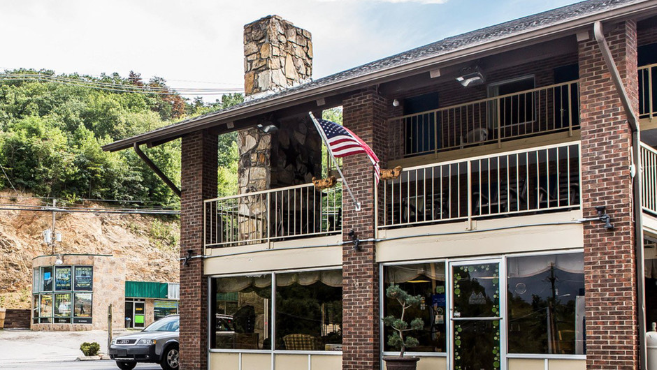 Apartamento de tres dormitorios en uno de nuestros Pigeon Forge Resorts | Posada del oso salvaje | Westgate Resorts en las Montañas Humeantes