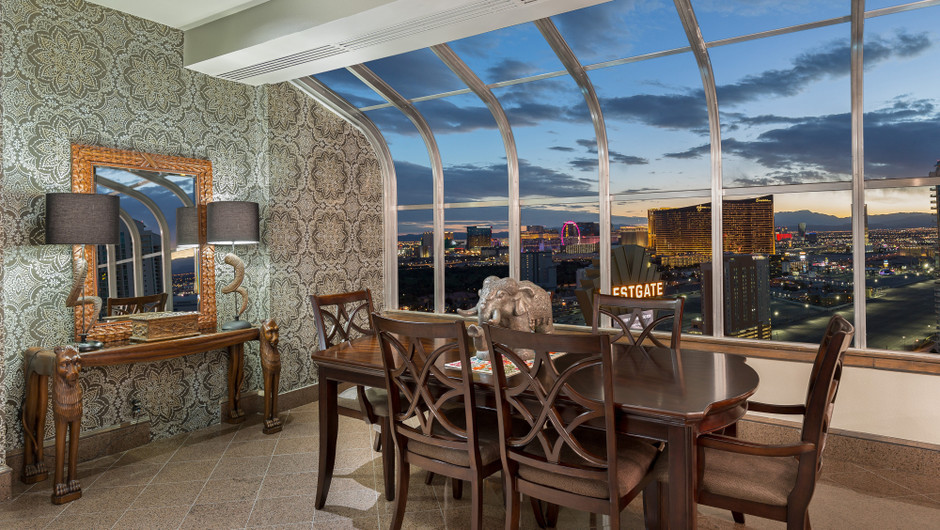 Dining Area with city views in the Gold Coast Suite - Westgate Las Vegas Resort & Casino