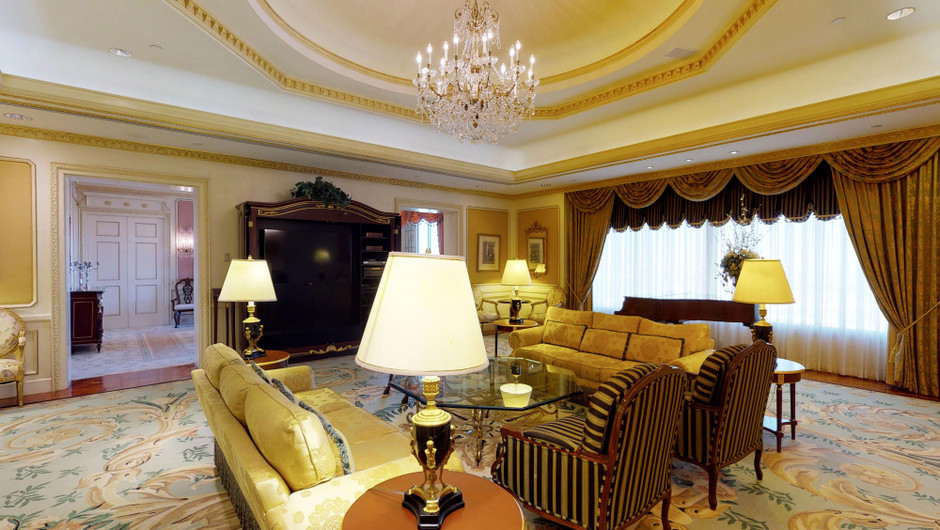 Sitting area in the Ambassador Villa - Westgate Las Vegas Resort & Casino