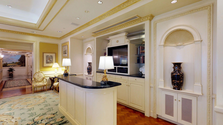 Bar in the Ambassador Villa - Westgate Las Vegas Resort & Casino