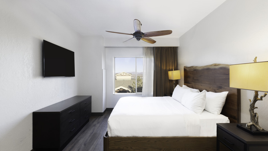 Signature One-Bedroom Villa Bath View