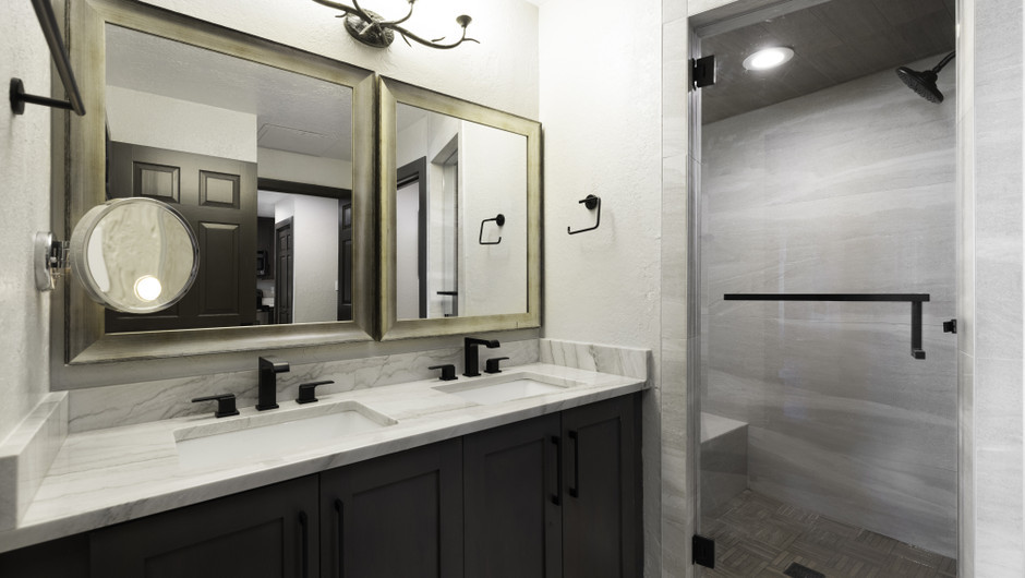  Signature One Bedroom Villa Bathroom