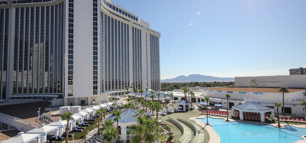 Relaxing Las Vegas Cabana at JW Marriott