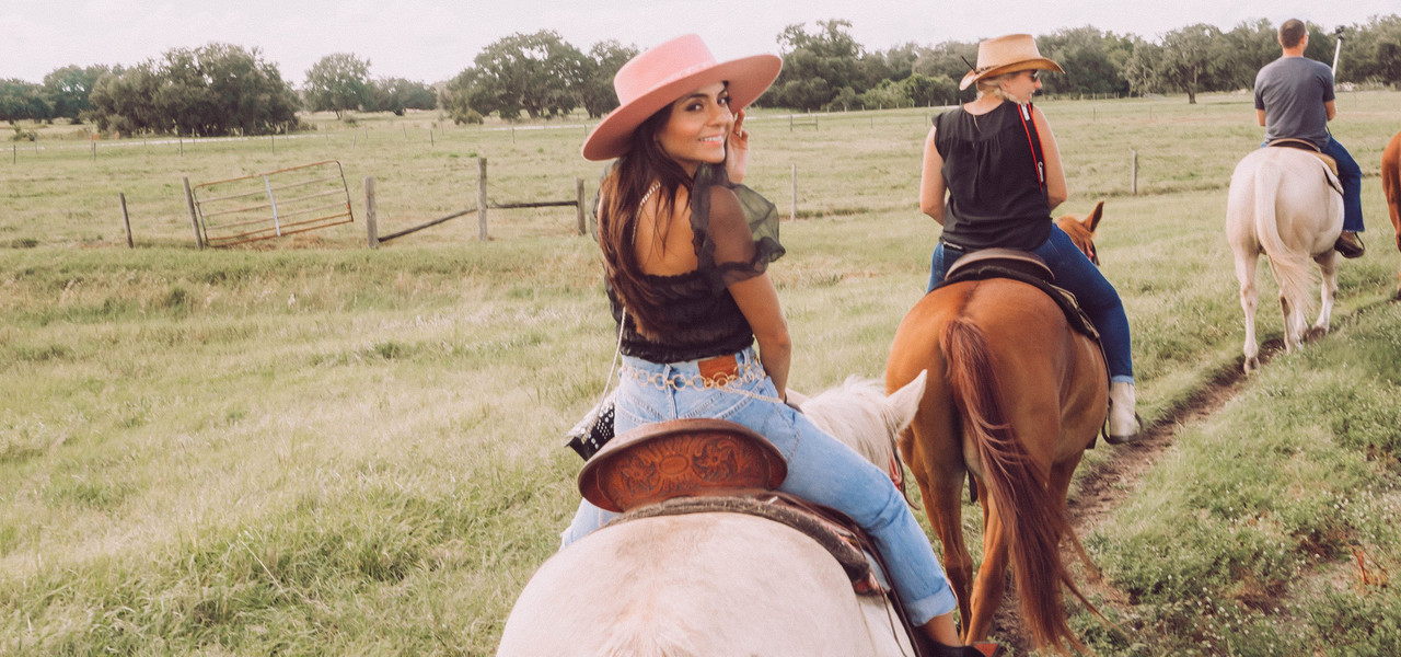 Horseback Riding | Westgate River Ranch