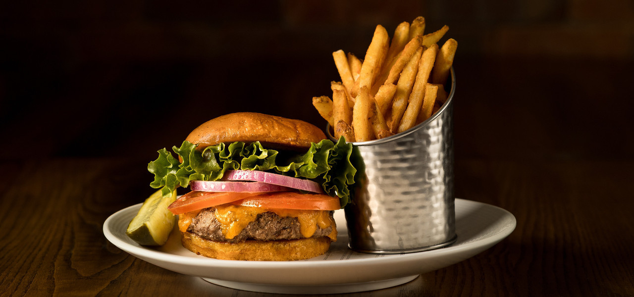 Burger - Sid's American Kitchen - Westgate Resorts