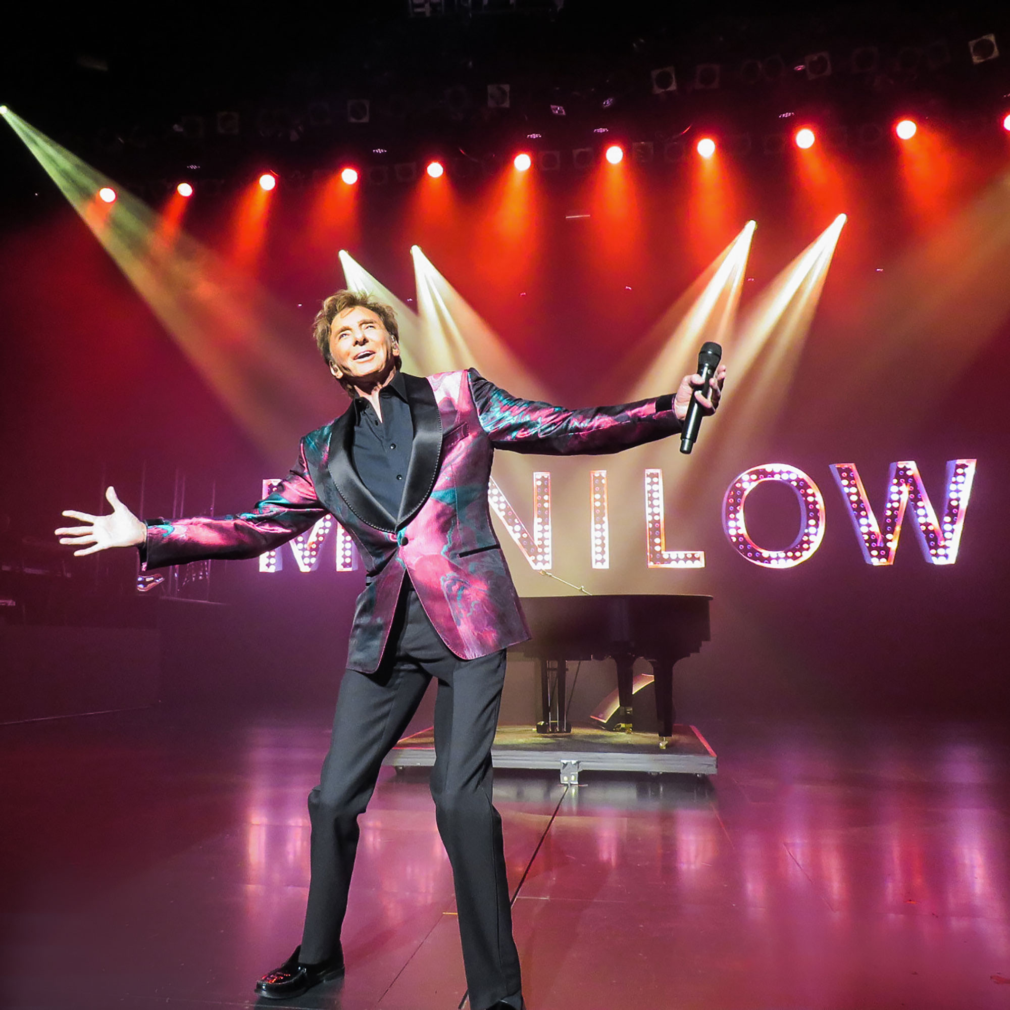 Barry Manilow Manilow Las Vegas The Hits Come Home! Westgate Las