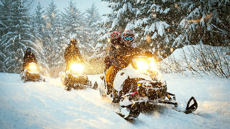 La guía definitiva para motos de nieve en Park City Utah | Motos de nieve en Park City