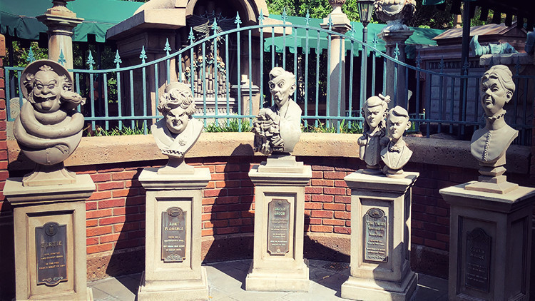 hidden mickeys disney world haunted mansion