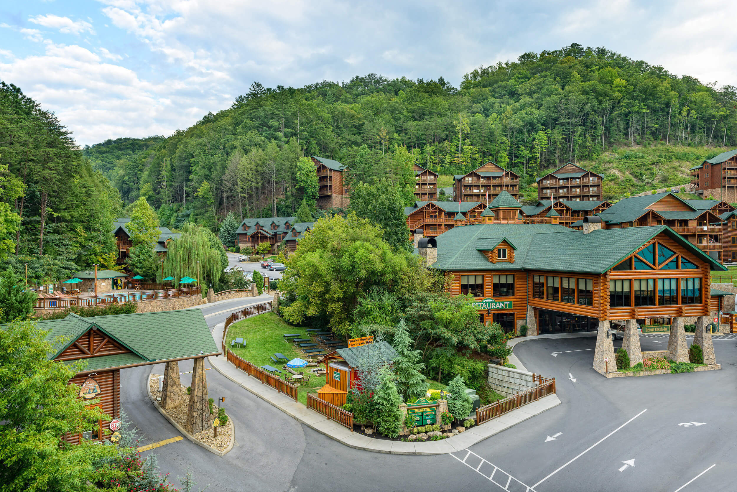 Main entrance to Smoky Mountain resort | Westgate Smoky Mountain Resort & Spa