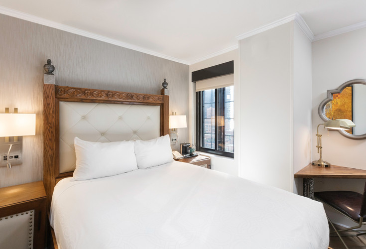 Luxe Two-Bedroom Grand Queen Suite