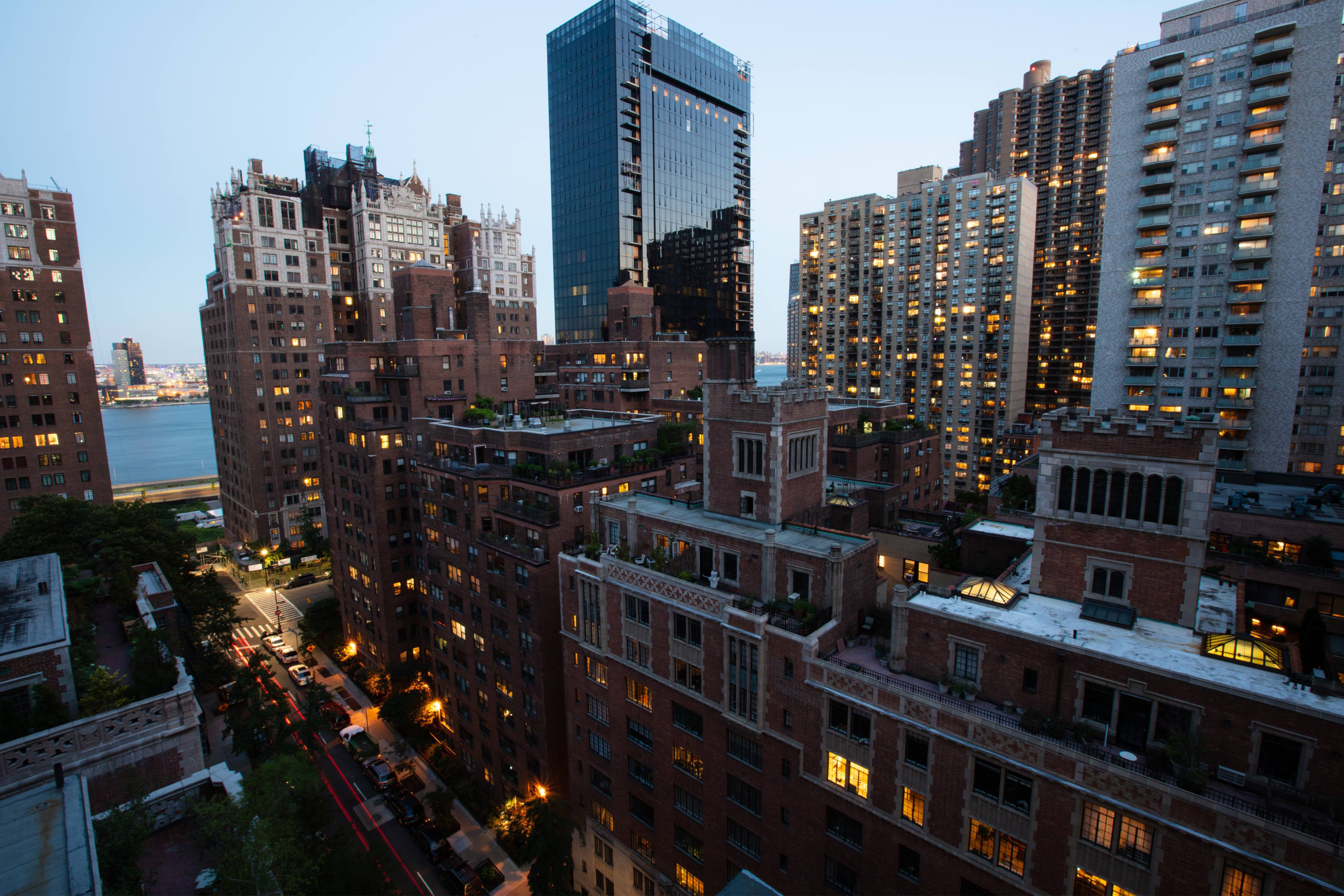 new york balcony suite tudor city view - westgate nyc