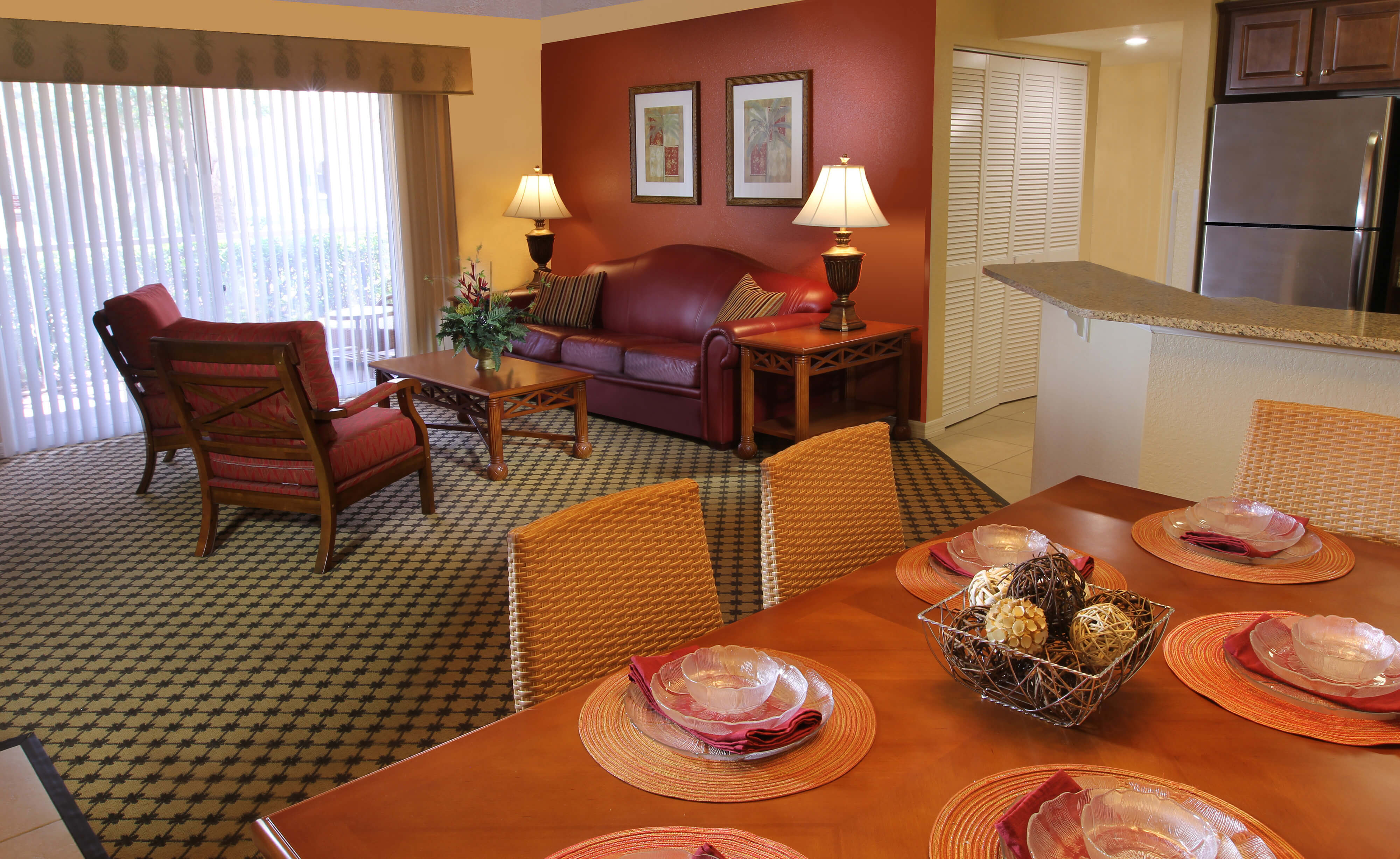 Dining/Living Area in Two-Bedroom Deluxe Villa | Westgate Blue Tree Resort