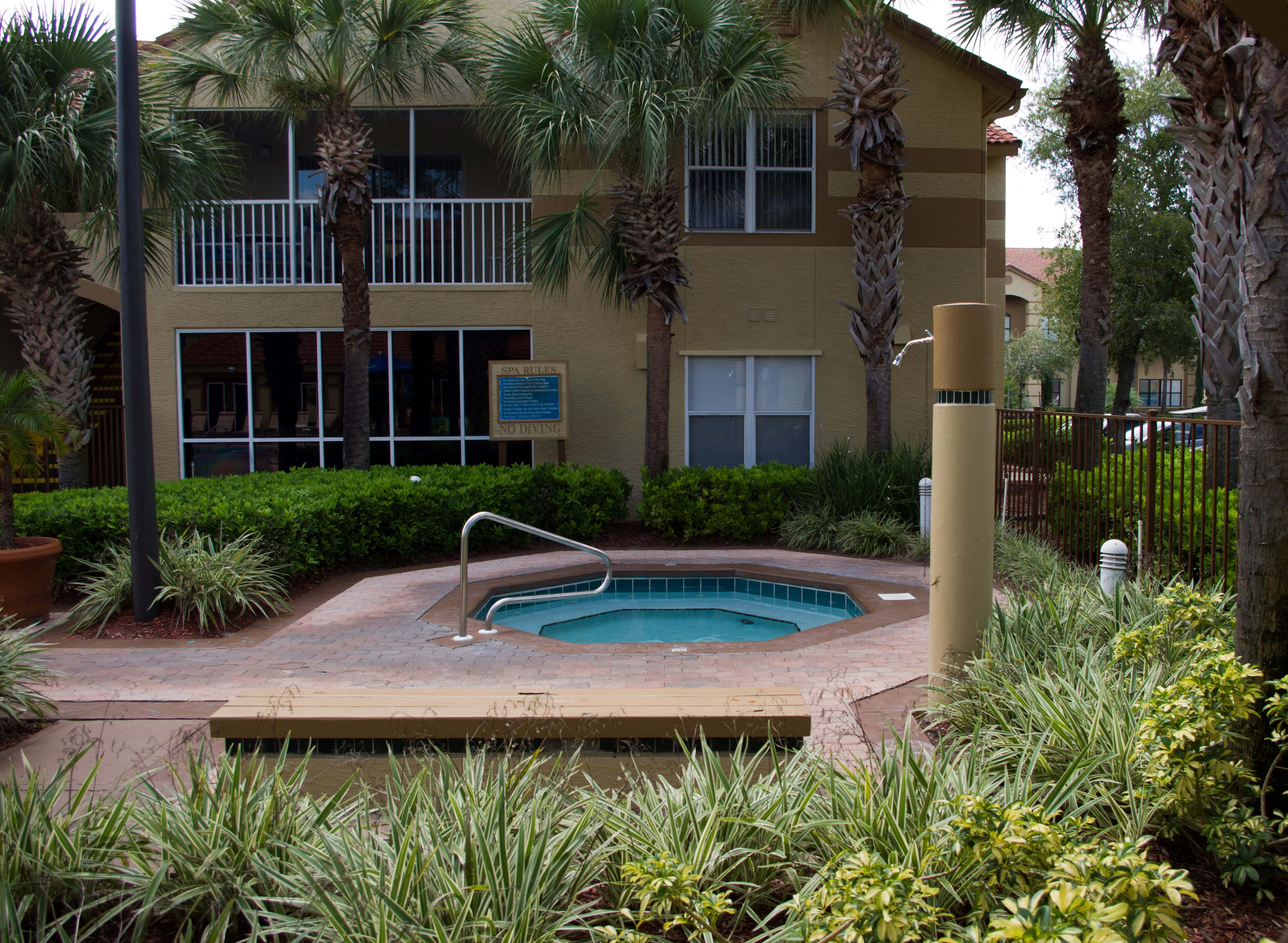 Hot Tub with Resort building in background | Westgate Blue Tree Resort | Westgate Resorts Orlando