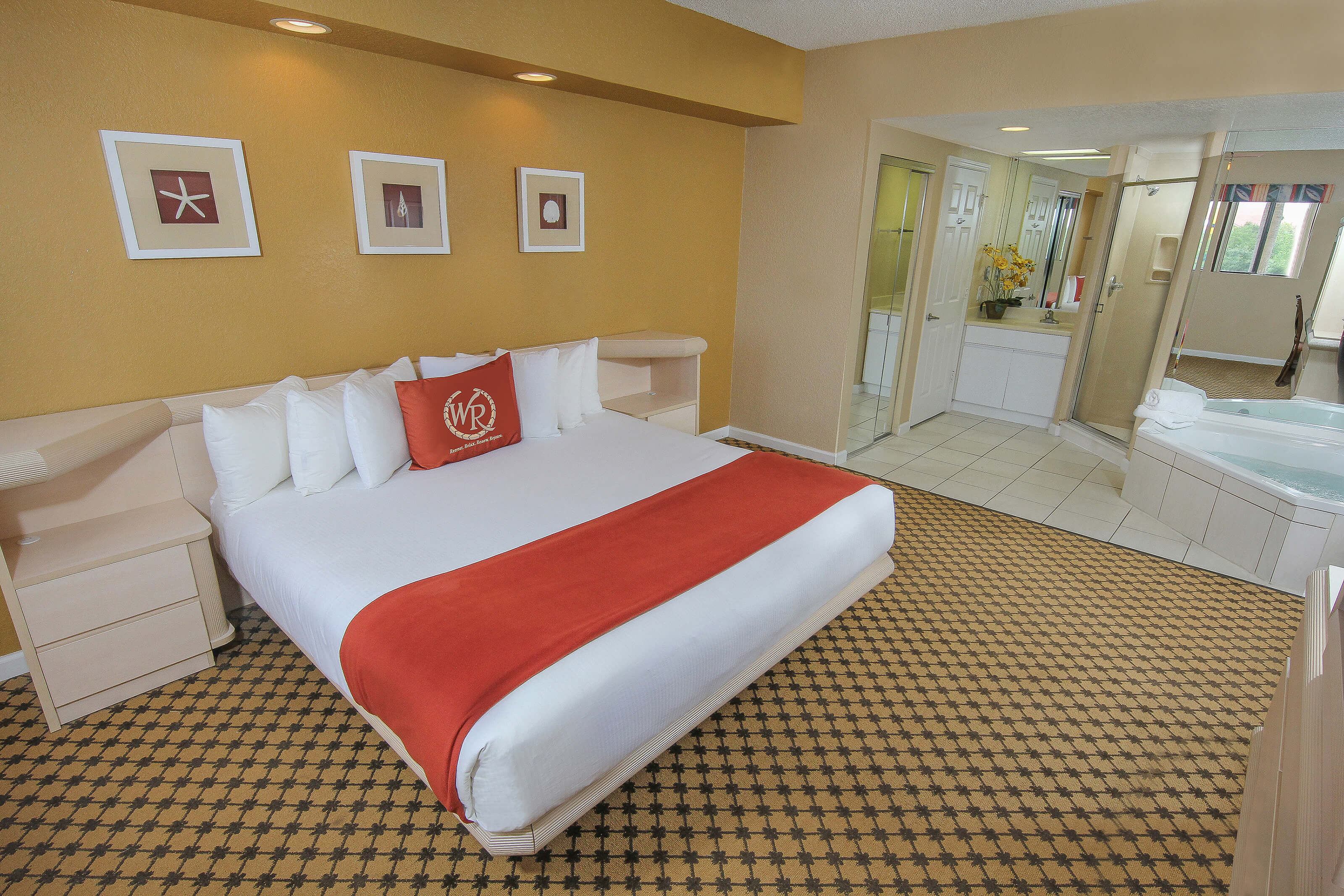 King Bed in Two-Bedroom Villa | Westgate Towers Resort | Westgate Orlando Resorts