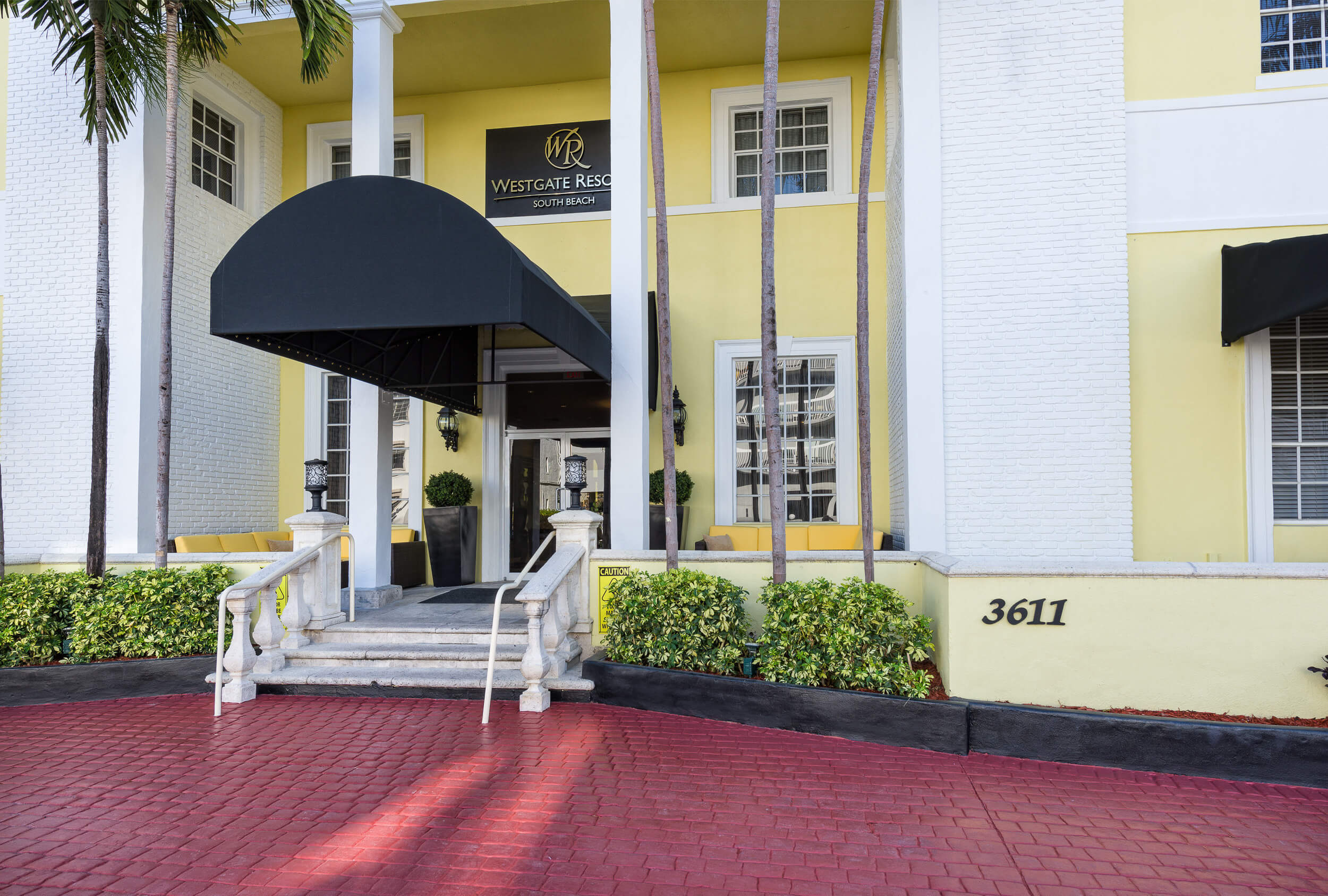 Main resort entrance with awning | Westgate South Beach Oceanfront Resort