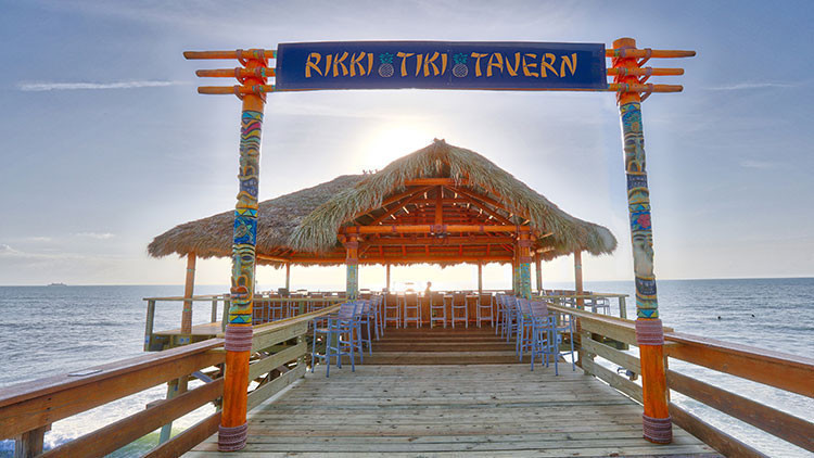 Rikki Tiki Tavern in Cocoa Beach, FL | 4 Cocoa Beach Restaurants on the Water You Need to Try | Waterside Restaurants