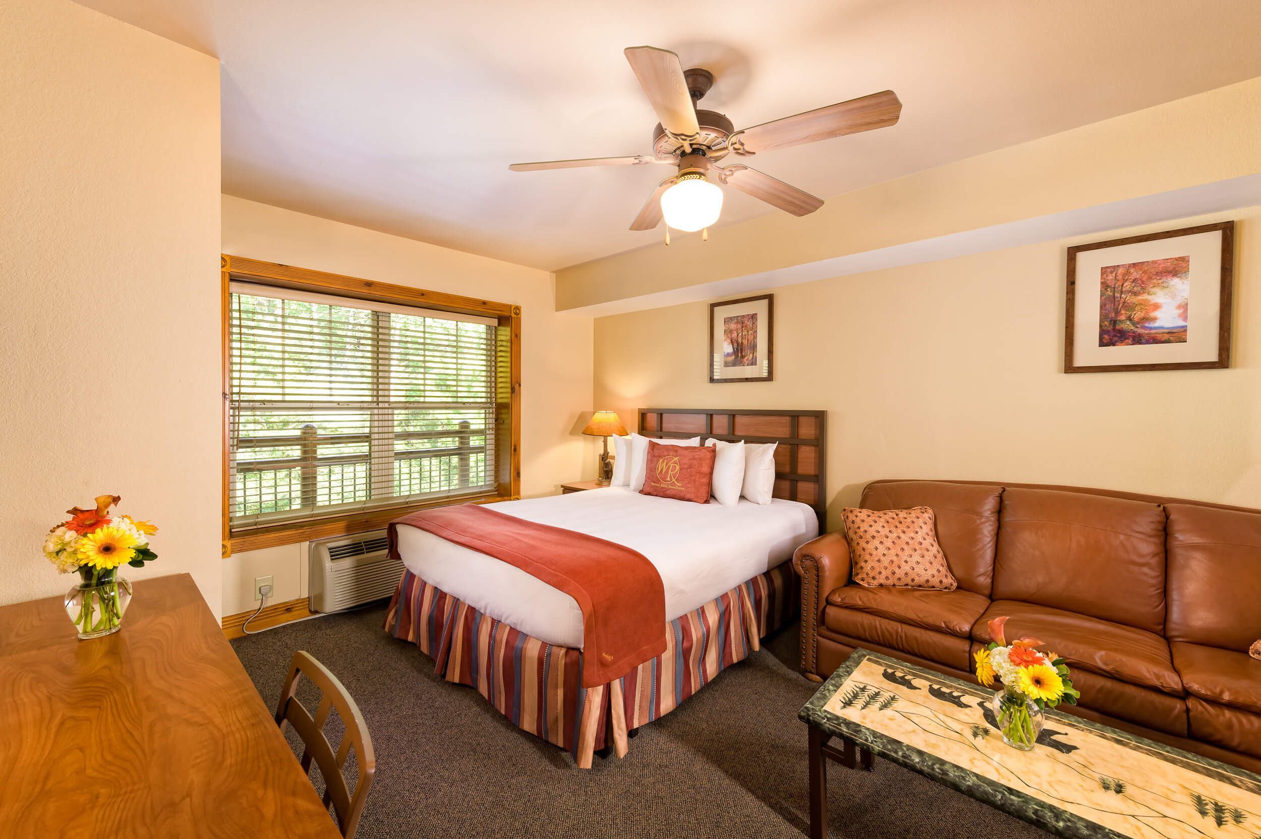 Queen Bed in Studio Villa | Westgate Smoky Mountain Resort & Spa