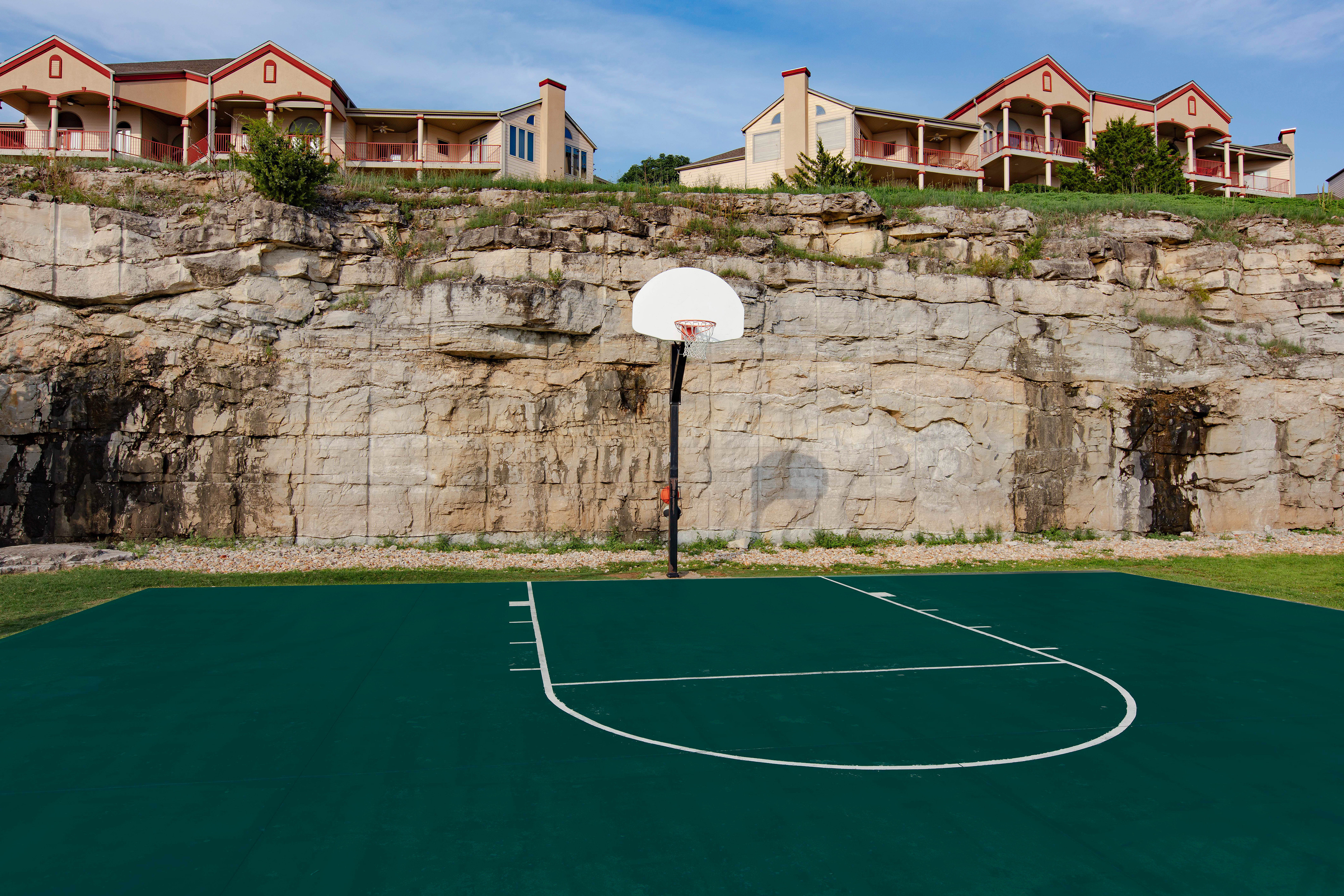 Westgate Branson Lakes - Basketball Court